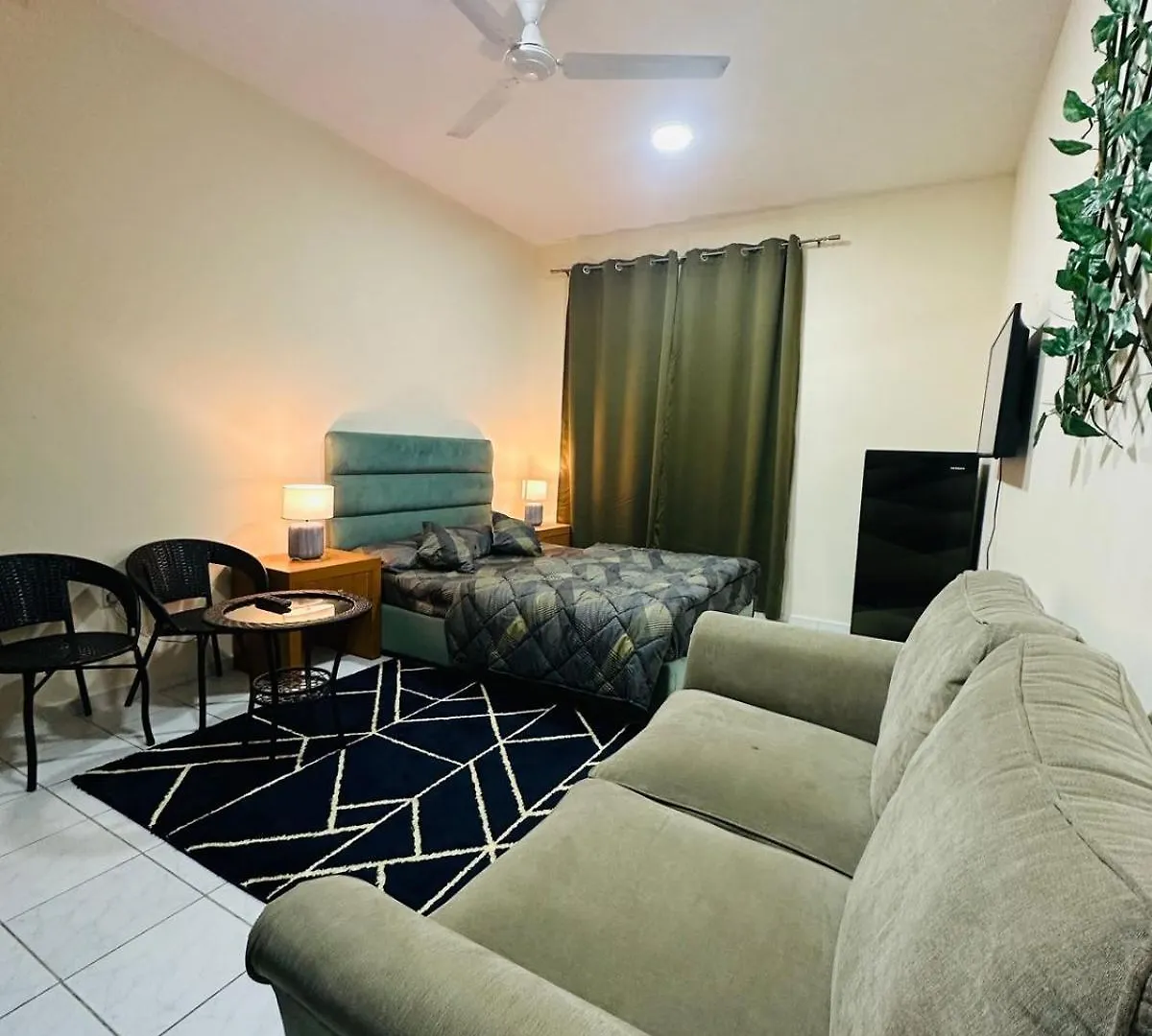 Guest house Comfortable Master Room With Attached Washroom Sharjah
